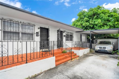 Casa en venta en Miami, Florida, 2 dormitorios, 83.24 m2 № 1983513 - foto 2