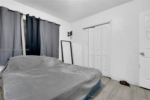 Casa en venta en Miami, Florida, 2 dormitorios, 83.24 m2 № 1983513 - foto 17