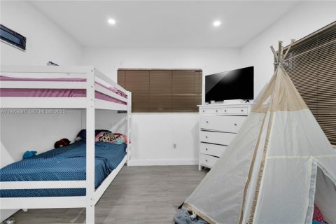 Casa en venta en Miami, Florida, 2 dormitorios, 83.24 m2 № 1983513 - foto 19