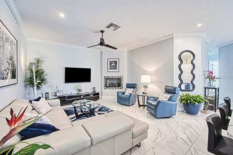 Villa ou maison à vendre à Fort Myers, Floride: 4 chambres, 228.45 m2 № 2416973 - photo 22