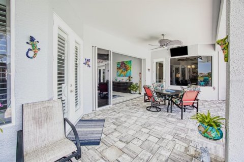 Villa ou maison à vendre à Fort Myers, Floride: 4 chambres, 228.45 m2 № 2416973 - photo 15