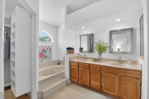 Townhouse in Boca Raton, Florida 3 bedrooms, 148.92 sq.m. № 2254657 - photo 18