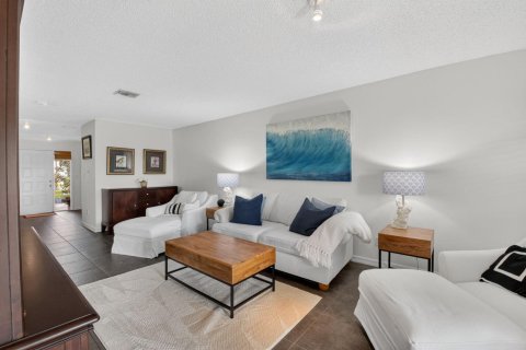 Townhouse in Boca Raton, Florida 3 bedrooms, 148.92 sq.m. № 2254657 - photo 6