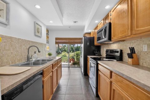 Townhouse in Boca Raton, Florida 3 bedrooms, 148.92 sq.m. № 2254657 - photo 10