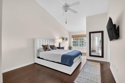 Townhouse in Boca Raton, Florida 3 bedrooms, 148.92 sq.m. № 2254657 - photo 15