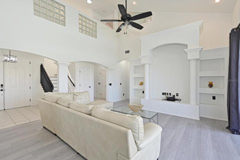 Villa ou maison à vendre à Bradenton, Floride: 3 chambres, 267.47 m2 № 2298562 - photo 12