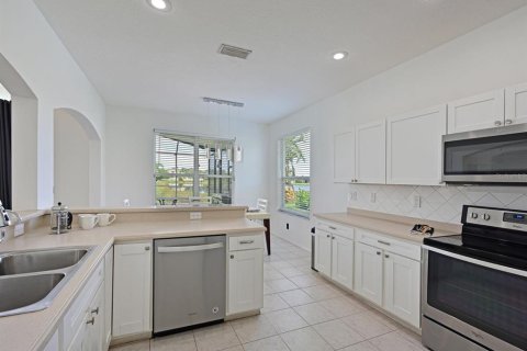 Villa ou maison à vendre à Bradenton, Floride: 3 chambres, 267.47 m2 № 2298562 - photo 16