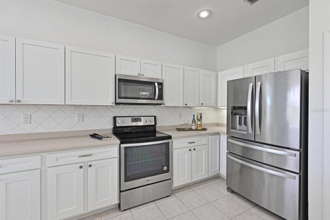 Villa ou maison à vendre à Bradenton, Floride: 3 chambres, 267.47 m2 № 2298562 - photo 17