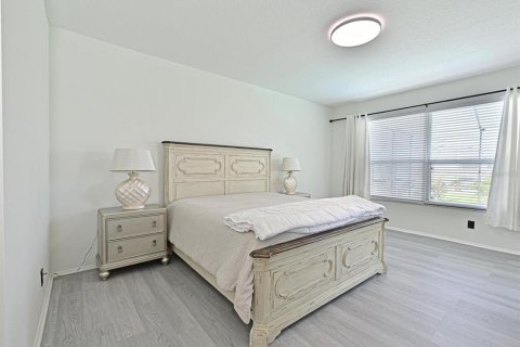 Villa ou maison à vendre à Bradenton, Floride: 3 chambres, 267.47 m2 № 2298562 - photo 21