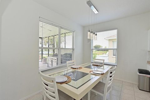 Villa ou maison à vendre à Bradenton, Floride: 3 chambres, 267.47 m2 № 2298562 - photo 13