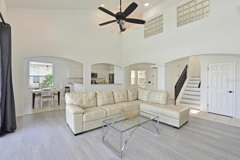 Villa ou maison à vendre à Bradenton, Floride: 3 chambres, 267.47 m2 № 2298562 - photo 11