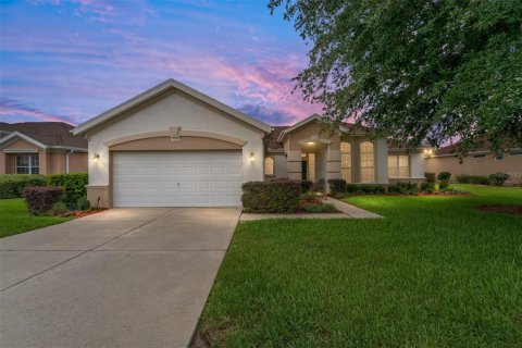 Villa ou maison à Summerfield, Floride 2 chambres, 183.85 m2 № 2352352