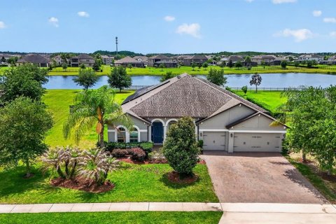 Casa en venta en Orlando, Florida, 4 dormitorios, 278.99 m2 № 2110391 - foto 2