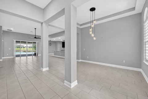 Casa en venta en Orlando, Florida, 4 dormitorios, 278.99 m2 № 2110391 - foto 5