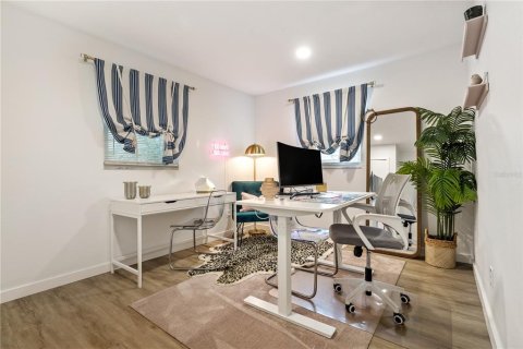 Villa ou maison à vendre à Tampa, Floride: 3 chambres, 118.73 m2 № 2390909 - photo 18