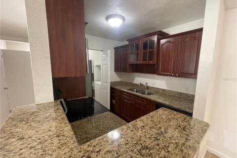 Купить кондоминиум в Палм-Харбор, Флорида 5 комнат, 83.43м2, № 1280207 - фото 9
