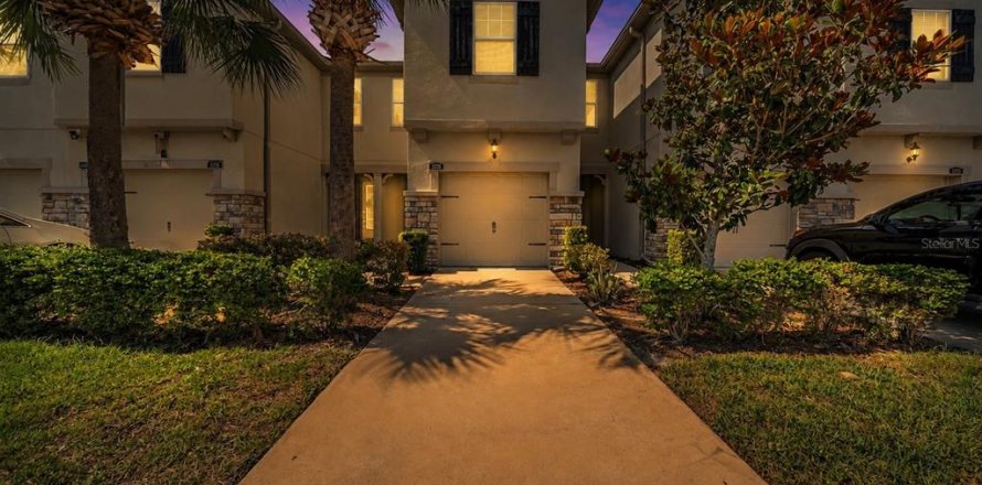 Townhouse in Riverview, Florida 3 bedrooms, 159.42 sq.m. № 2225373