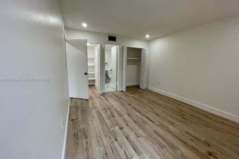 Copropriété à louer à Miami, Floride: 1 chambre, 66.43 m2 № 2050244 - photo 8