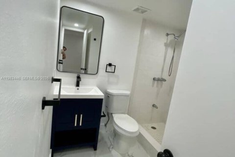 Copropriété à louer à Miami, Floride: 1 chambre, 66.43 m2 № 2050244 - photo 10