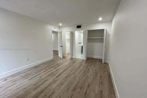 Copropriété à louer à Miami, Floride: 1 chambre, 66.43 m2 № 2050244 - photo 7