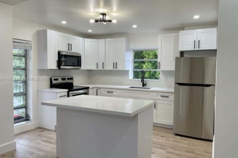 Copropriété à louer à Miami, Floride: 1 chambre, 66.43 m2 № 2050244 - photo 5