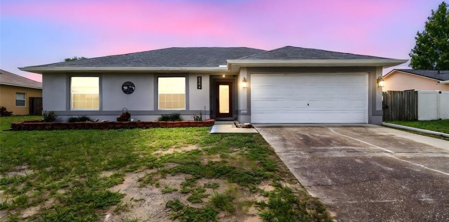 Villa ou maison à Spring Hill, Floride 3 chambres, 115.11 m2 № 1820940