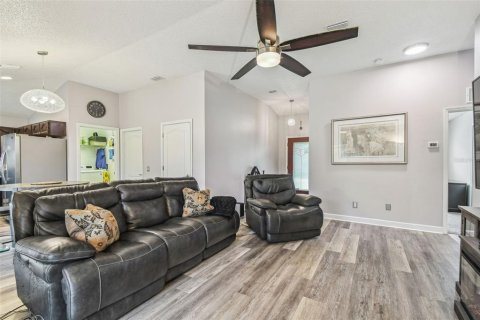 Villa ou maison à vendre à Spring Hill, Floride: 3 chambres, 115.11 m2 № 1820940 - photo 12