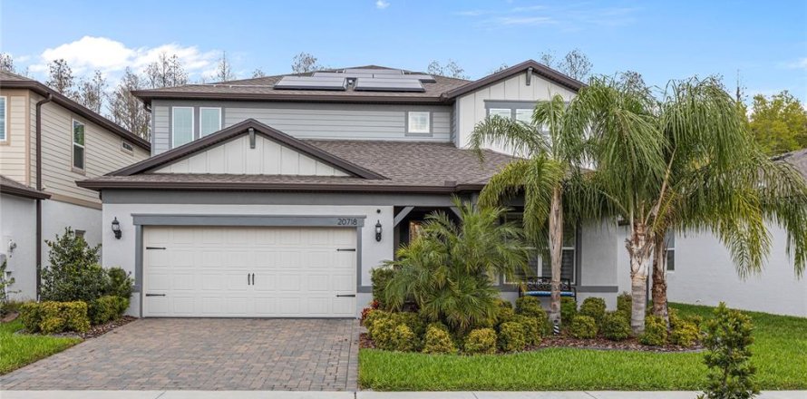 Casa en Land O' Lakes, Florida 5 dormitorios, 317.35 m2 № 1835519