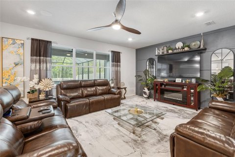 Casa en venta en Land O' Lakes, Florida, 5 dormitorios, 317.35 m2 № 1835519 - foto 18