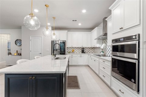 Casa en venta en Land O' Lakes, Florida, 5 dormitorios, 317.35 m2 № 1835519 - foto 7
