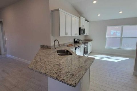 Villa ou maison à vendre à Ocala, Floride: 4 chambres, 169.08 m2 № 2418780 - photo 6