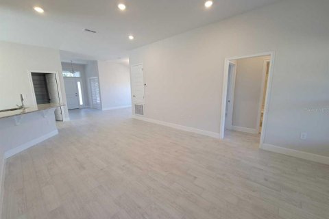 Villa ou maison à vendre à Ocala, Floride: 4 chambres, 169.08 m2 № 2418780 - photo 9