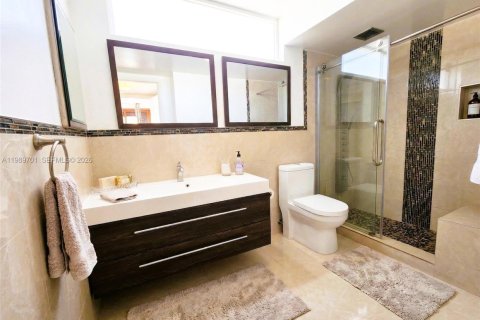 Condo in Aventura, Florida, 1 bedroom  № 2064505 - photo 9