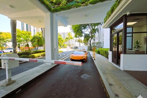 Condo in Aventura, Florida, 1 bedroom  № 2064505 - photo 12