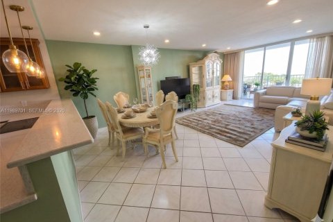 Condo in Aventura, Florida, 1 bedroom  № 2064505 - photo 3