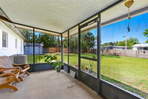 House in New Smyrna Beach, Florida 3 bedrooms, 119.57 sq.m. № 1682986 - photo 28