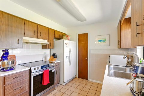 House in New Smyrna Beach, Florida 3 bedrooms, 119.57 sq.m. № 1682986 - photo 26