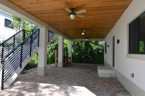Apartment in Key Largo, Florida 2 bedrooms, 206.8 sq.m. № 2037003