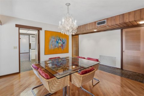 Villa ou maison à vendre à Sarasota, Floride: 2 chambres, 285.58 m2 № 1533595 - photo 15