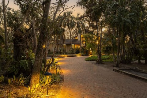 Villa ou maison à vendre à Sarasota, Floride: 2 chambres, 285.58 m2 № 1533595 - photo 2
