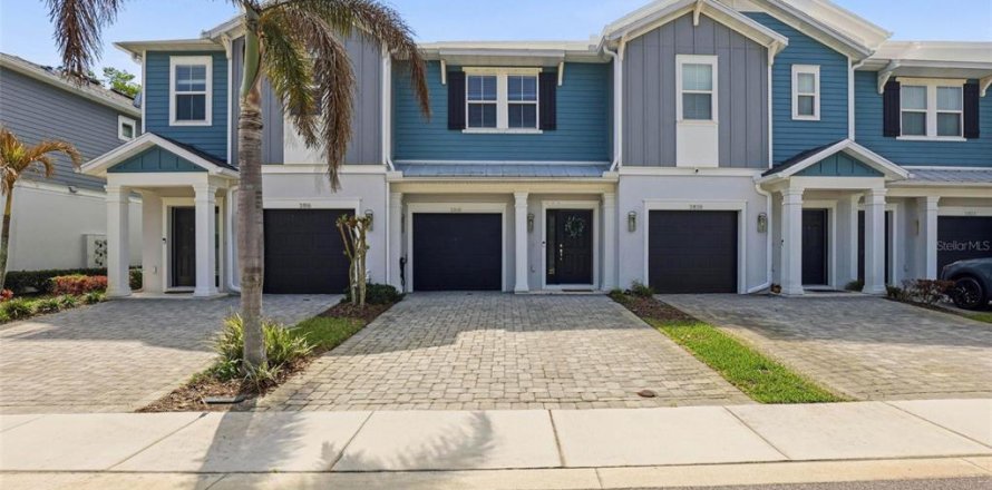 Touwnhouse à Tampa, Floride 3 chambres, 175.03 m2 № 2148519
