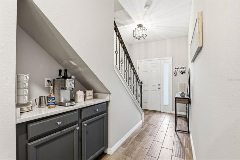 Touwnhouse à louer à Tampa, Floride: 3 chambres, 175.03 m2 № 2148519 - photo 3
