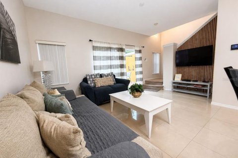 Adosado en venta en Kissimmee, Florida, 3 dormitorios, 119.47 m2 № 2205534 - foto 4