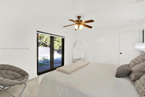 Villa ou maison à vendre à Miami, Floride: 5 chambres, 226.12 m2 № 2016851 - photo 21