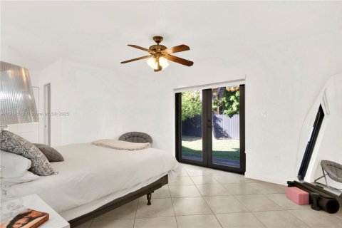 Villa ou maison à vendre à Miami, Floride: 5 chambres, 226.12 m2 № 2016851 - photo 20