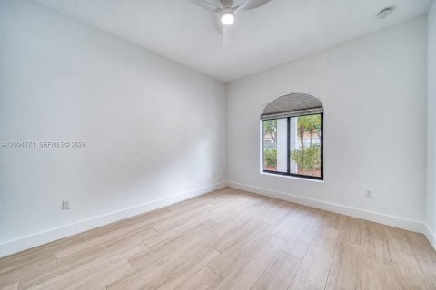Casa en venta en Palmetto Bay, Florida, 4 dormitorios, 239.69 m2 № 2382780 - foto 26