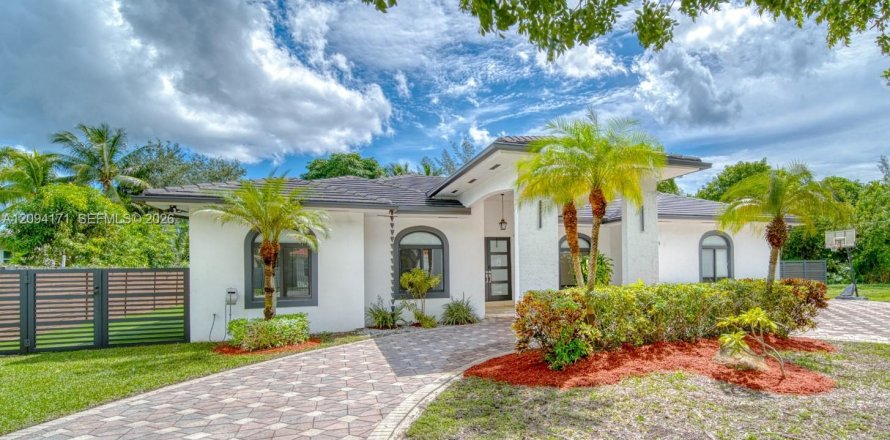 Casa en Palmetto Bay, Florida 4 dormitorios, 239.69 m2 № 2382780