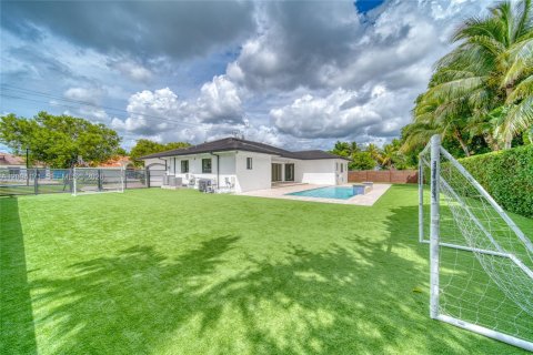 Casa en venta en Palmetto Bay, Florida, 4 dormitorios, 239.69 m2 № 2382780 - foto 29
