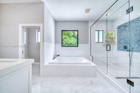 Casa en venta en Palmetto Bay, Florida, 4 dormitorios, 239.69 m2 № 2382780 - foto 17