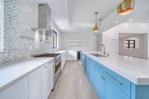 Casa en venta en Palmetto Bay, Florida, 4 dormitorios, 239.69 m2 № 2382780 - foto 8